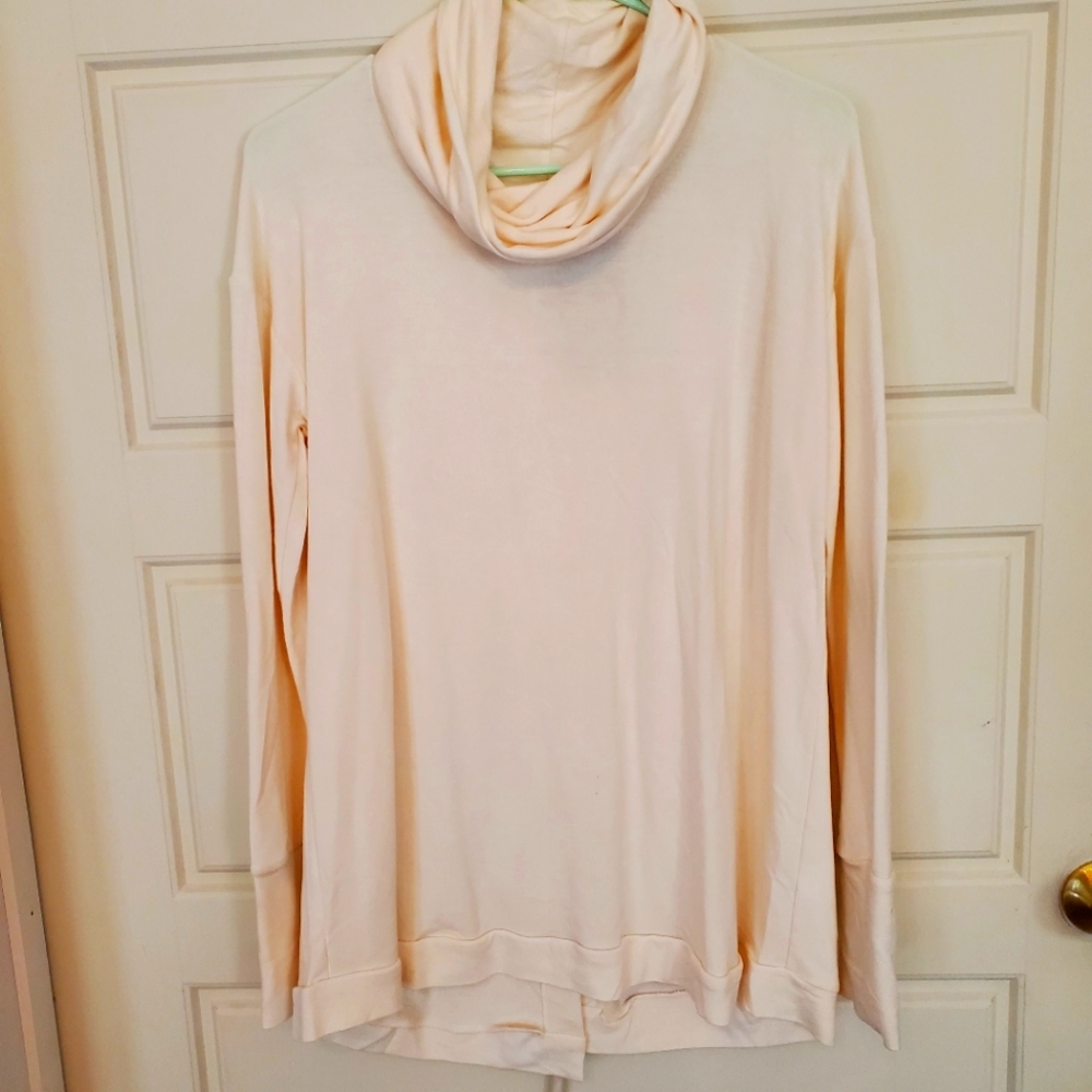 Very soft sweatshirt NWT
